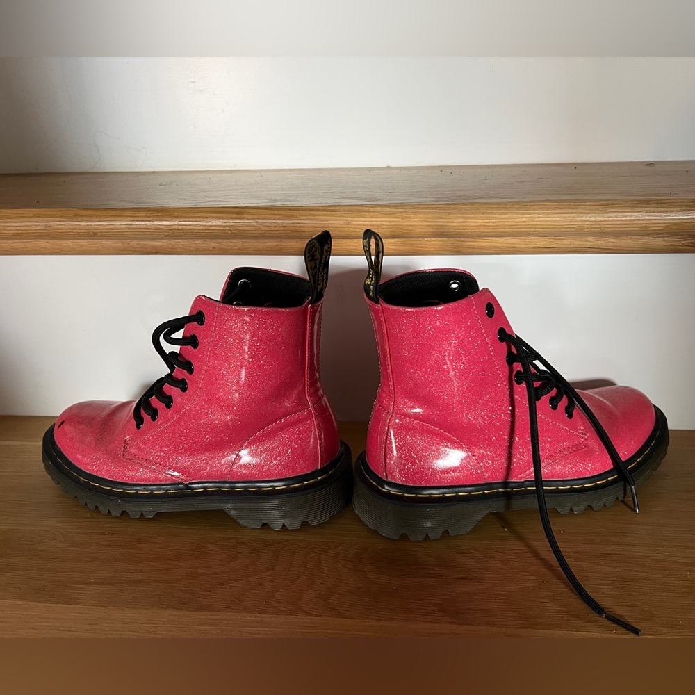 Dr. Martens Hot Pink with Glitter Luana Boots these are a unicorn size 6